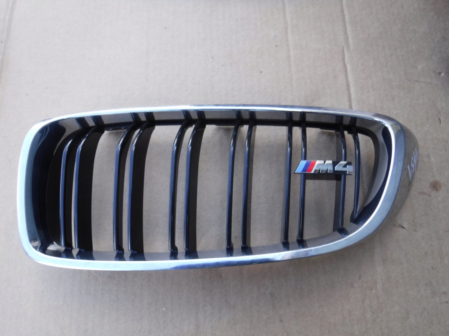 BMW 4 F83 Kühlergrill FRONTGRILL Kühlergitter 8068581 - Thumbnail 1