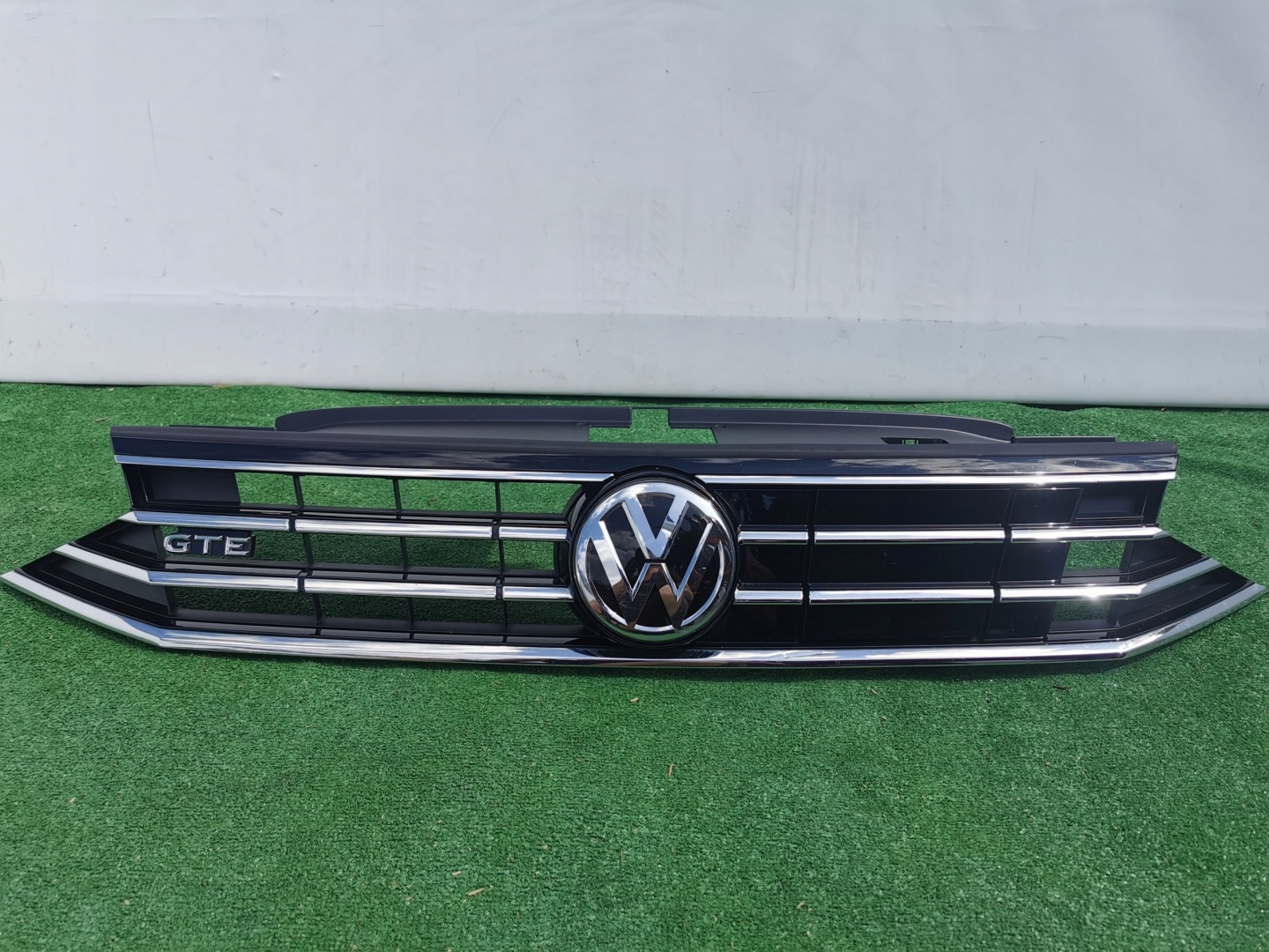 VW Passat B8 Kühlergrill FRONTGRILL Kühlergitter 3G0853479D - Thumbnail 1