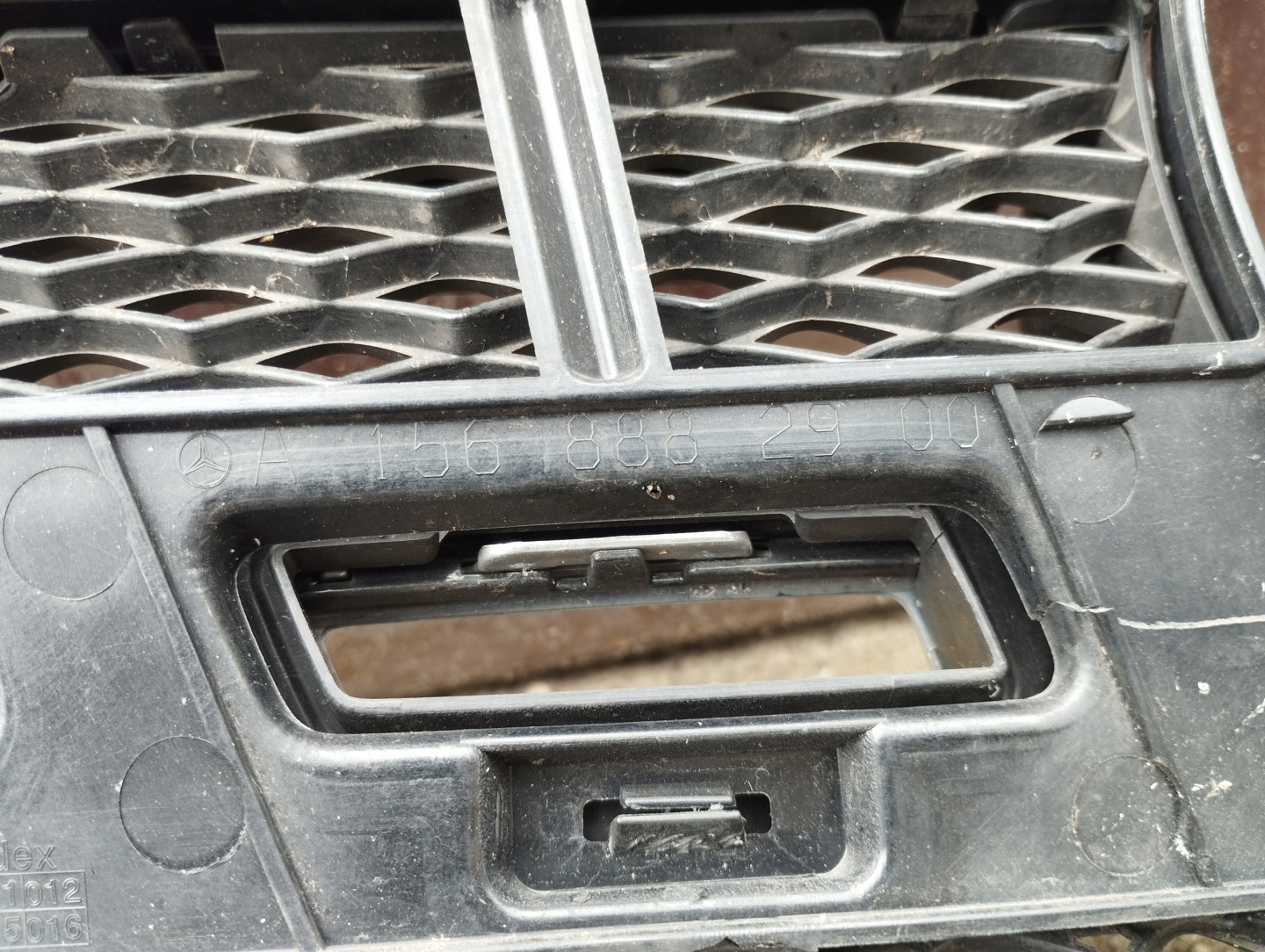 Mercedes-Benz GLA W156 Kühlergrill FRONTGRILL Kühlergitter A1568882900 - Thumbnail 8