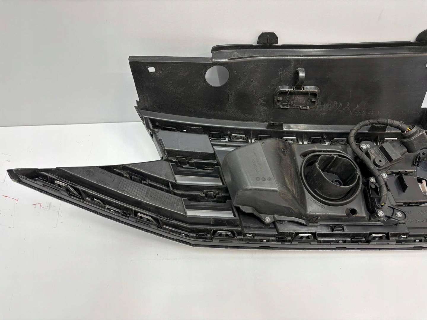VW Passat B8 Kühlergrill FRONTGRILL Kühlergitter 3G0853653PM - Thumbnail 12