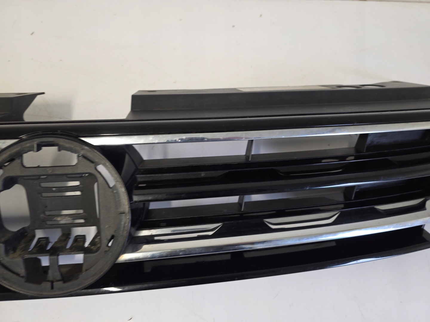 VW Tiguan Kühlergrill FRONTGRILL Kühlergitter 5NA853653SU - Thumbnail 9