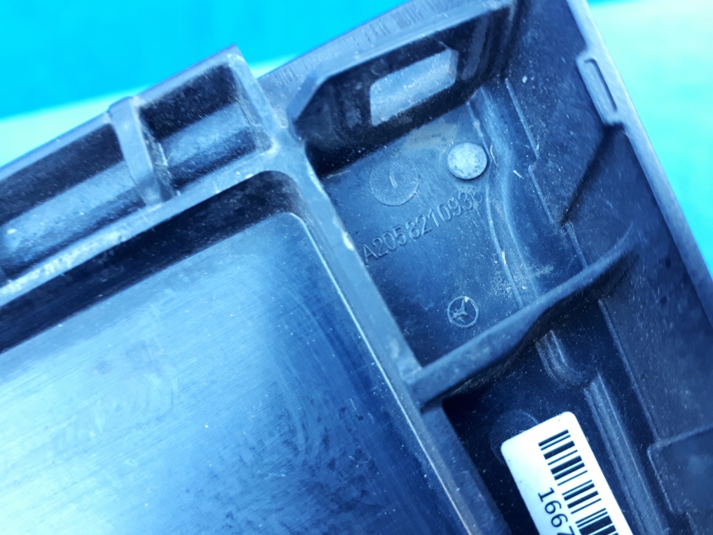 Mercedes-Benz C-Klasse W205 Kühlergrill FRONTGRILL Kühlergitter A2058210936 - Thumbnail 5