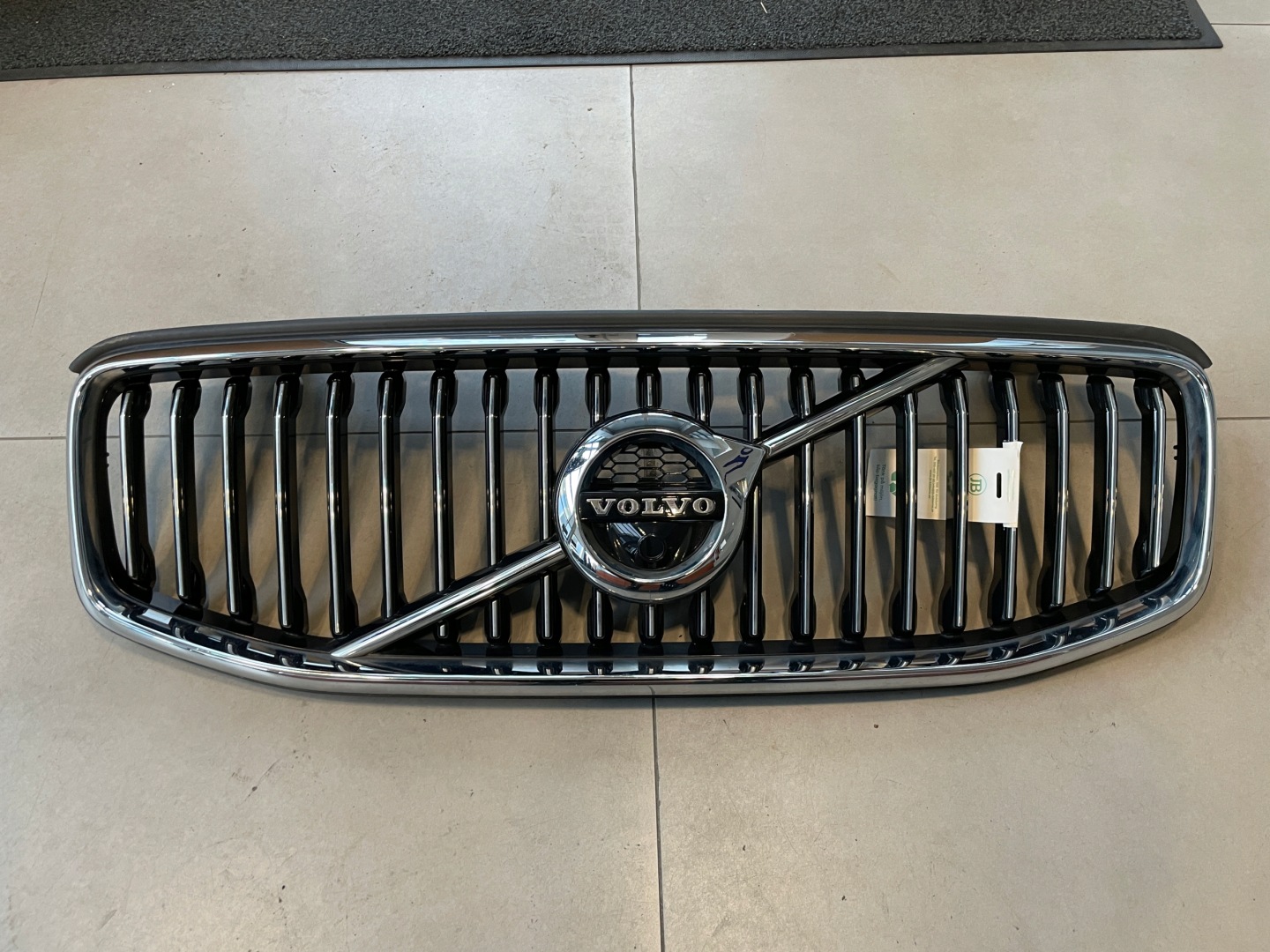 Volvo XC60 Kühlergrill FRONTGRILL Kühlergitter 32368147 - Thumbnail 1