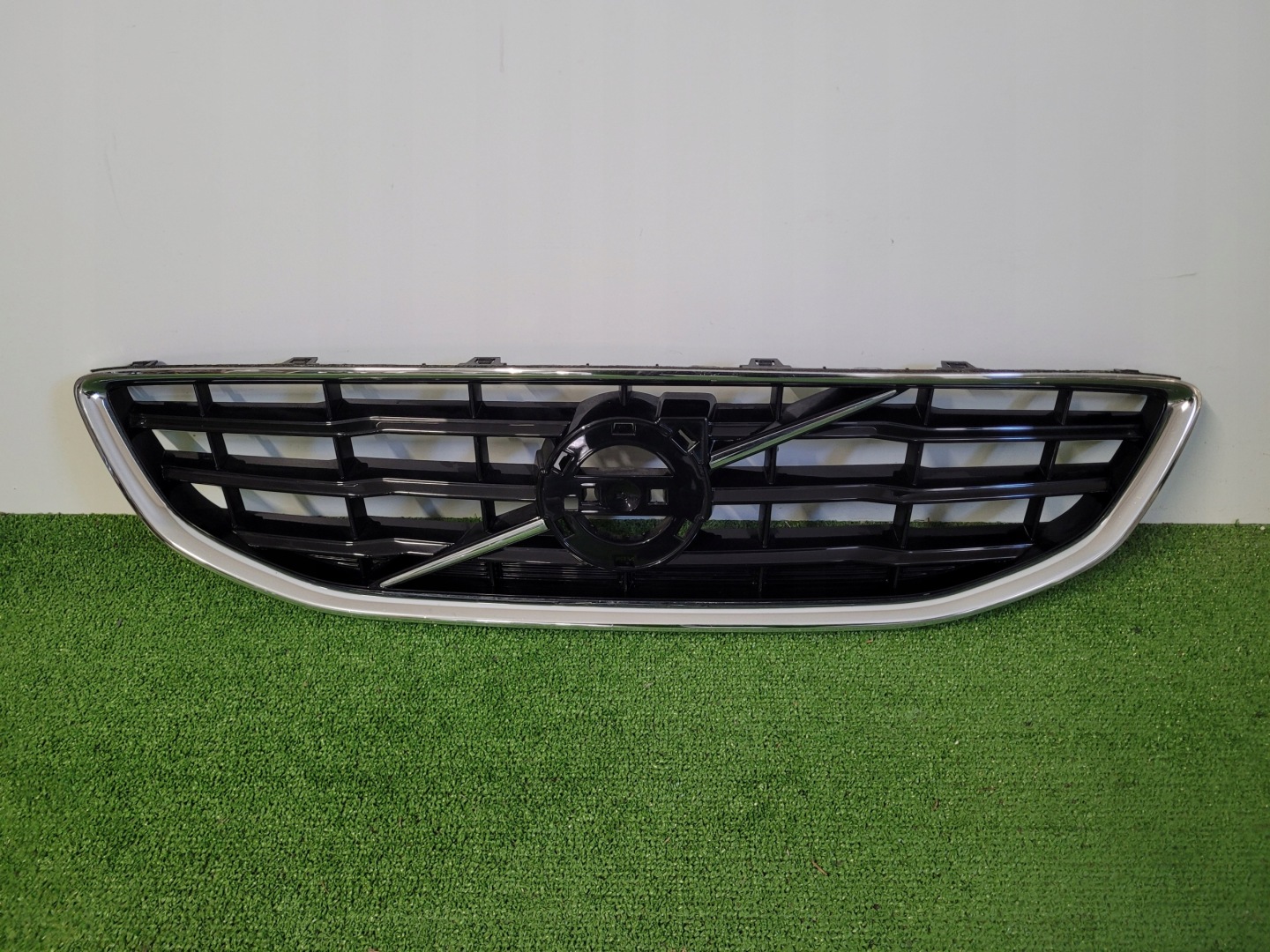 Volvo S40/S50/V40/V50 V40 Kühlergrill FRONTGRILL Kühlergitter 31283764 - Thumbnail 1