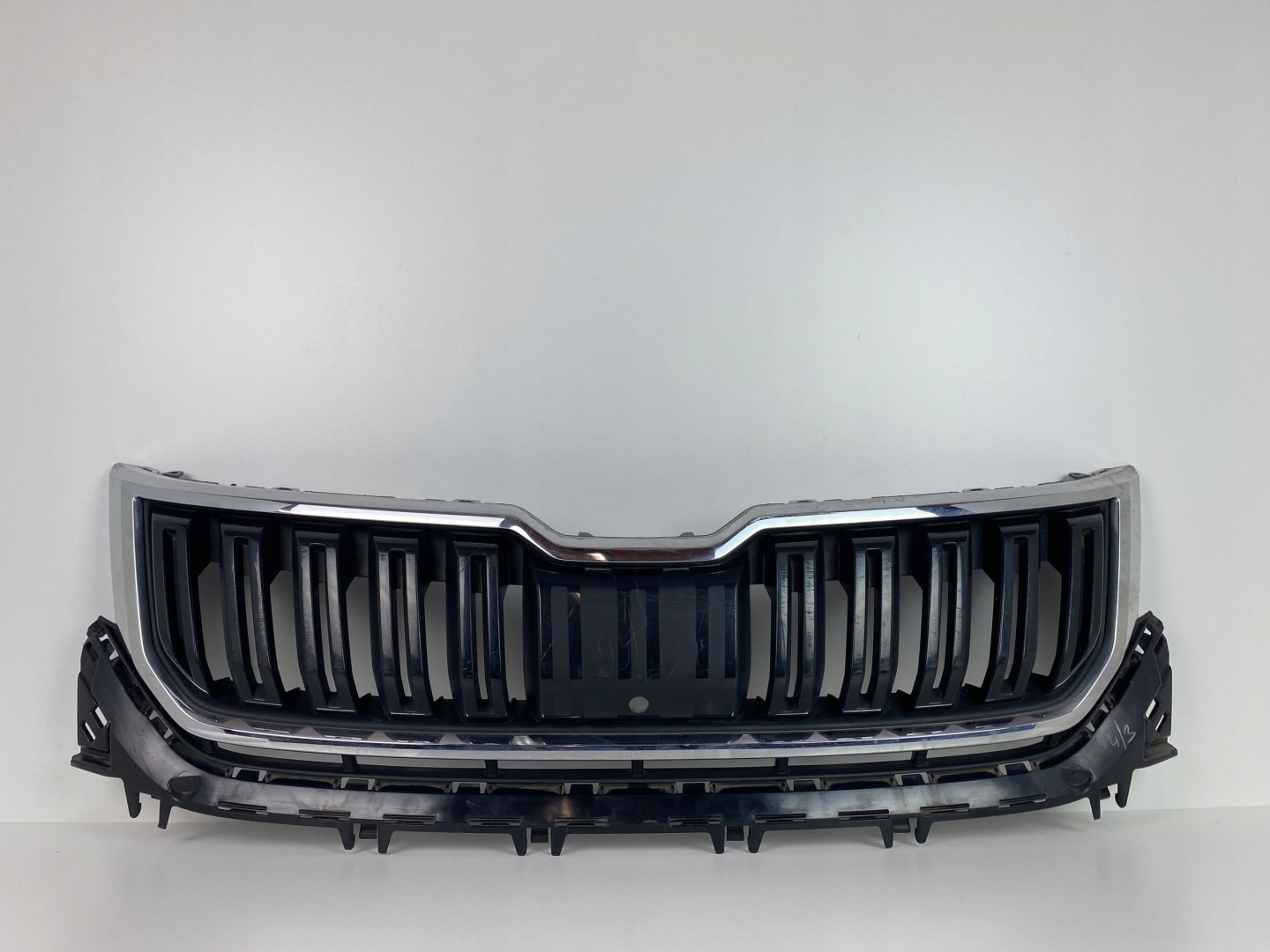 Skoda Kodiaq 565 Kühlergrill FRONTGRILL Kühlergitter 565853653 - Thumbnail 1