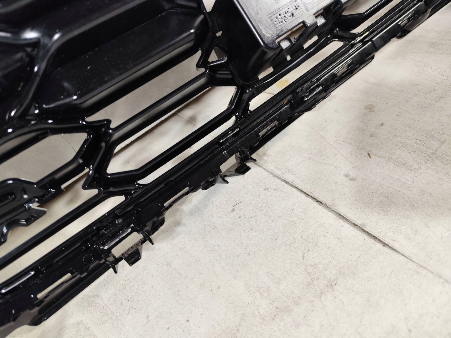 SEAT Ateca 575 Kühlergrill FRONTGRILL Kühlergitter 575853654E - Thumbnail 10