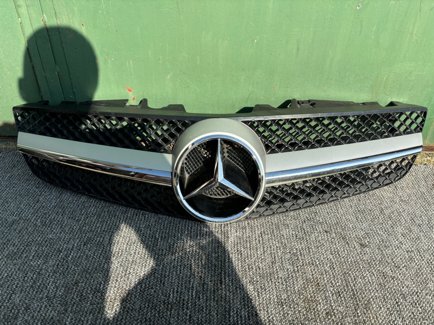 Mercedes-Benz SL-Klasse W230 Kühlergrill FRONTGRILL Kühlergitter A2308802283 - Thumbnail 1