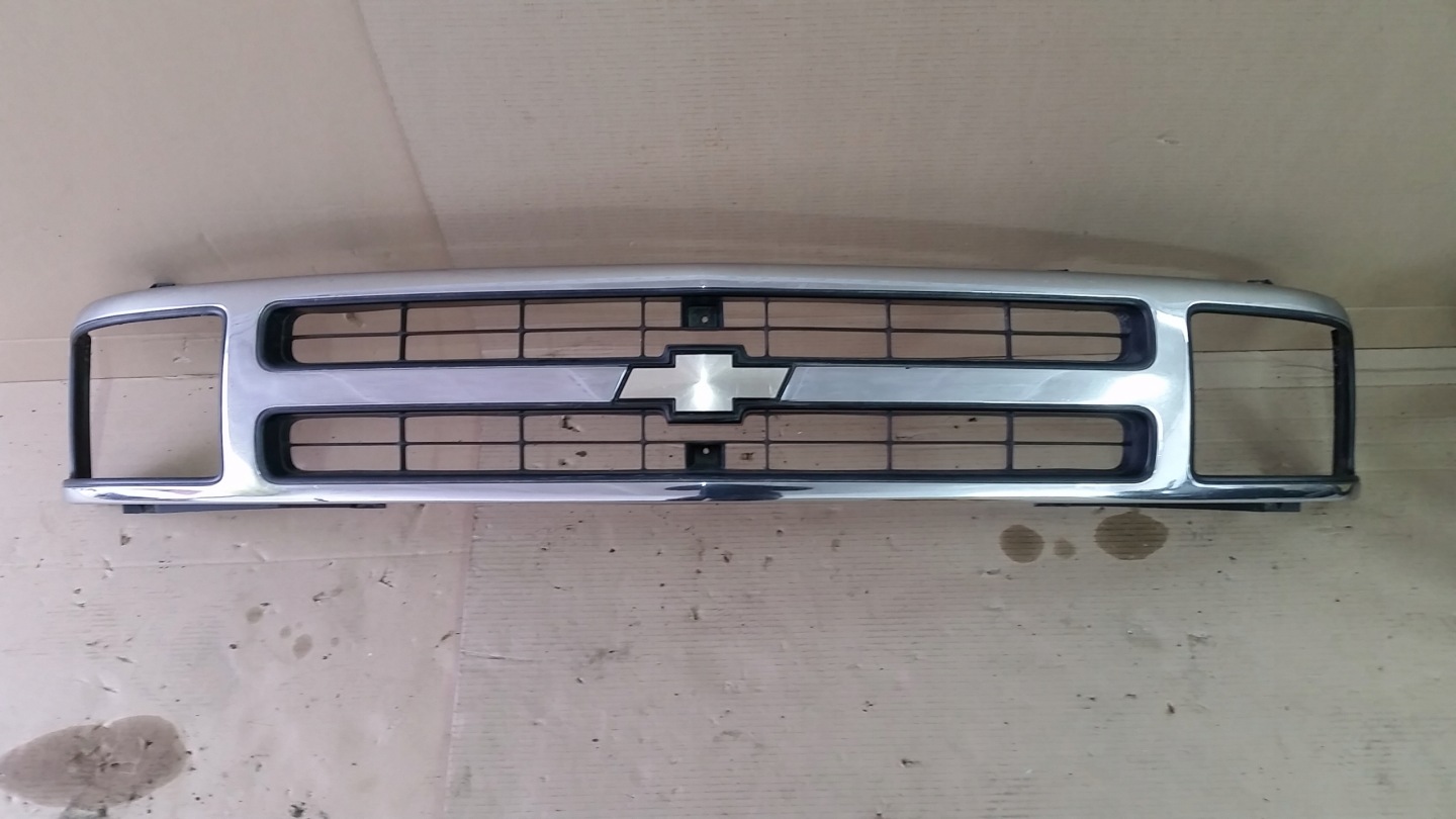 Chevrolet Blazer GMT-330 Kühlergrill FRONTGRILL Kühlergitter - Thumbnail 1