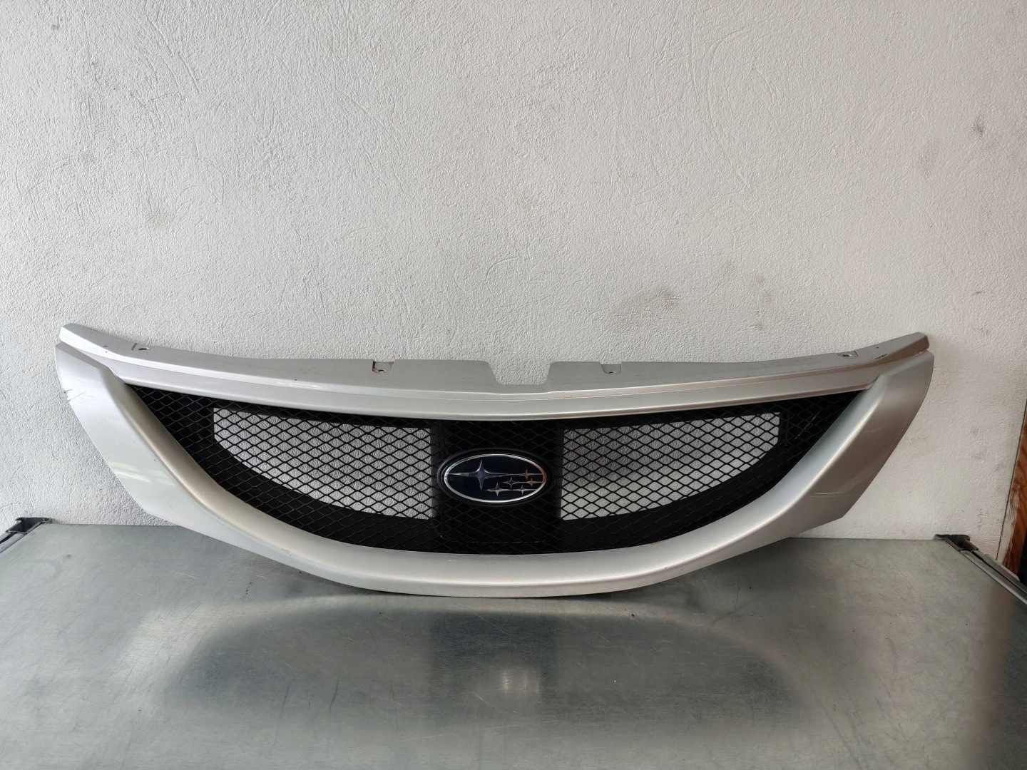 Subaru Impreza GC Kühlergrill FRONTGRILL Kühlergitter - Thumbnail 1
