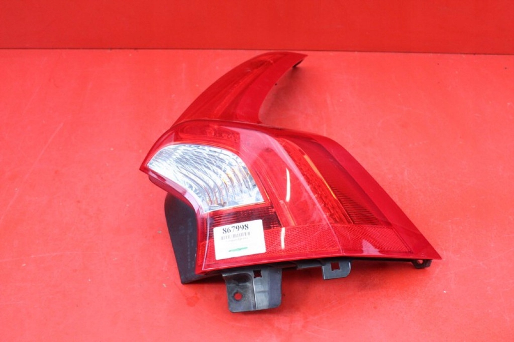 Volvo S60/V60 V60 Rückleuchte 31395929 Rearlamp - Thumbnail 1