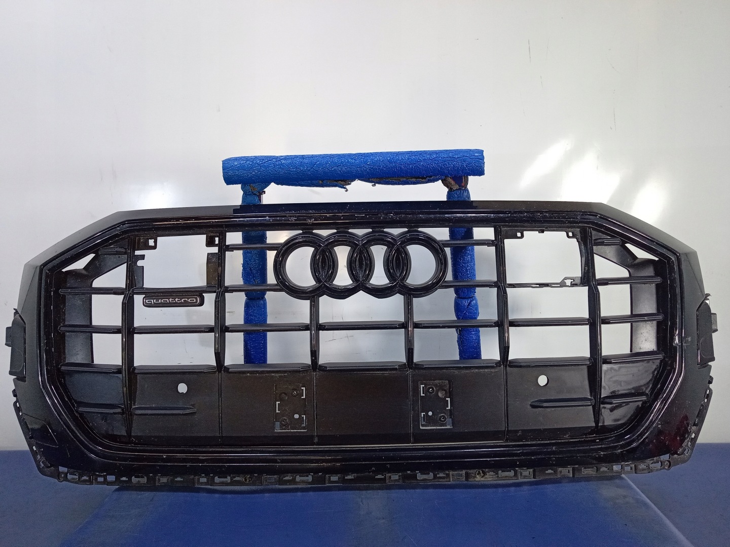 Audi Q8 Kühlergrill FRONTGRILL Kühlergitter 4M8853651D - Thumbnail 1