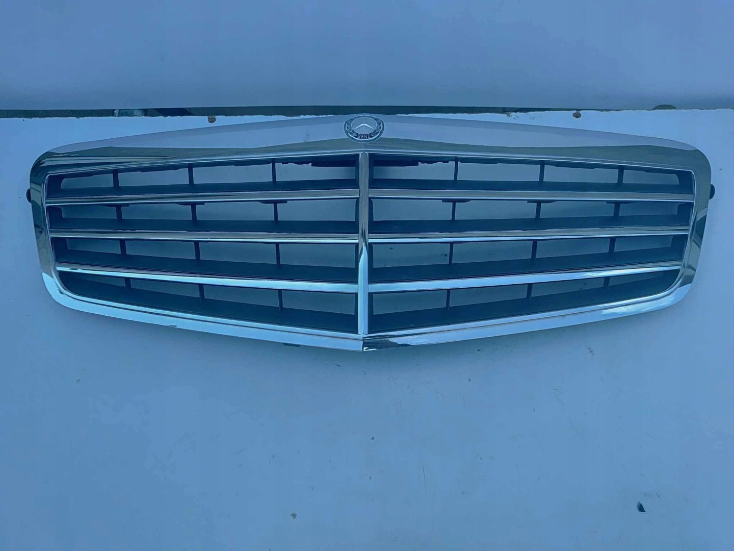 Mercedes-Benz E-Klasse W212 Kühlergrill FRONTGRILL Kühlergitter A2128800883 - Thumbnail 1