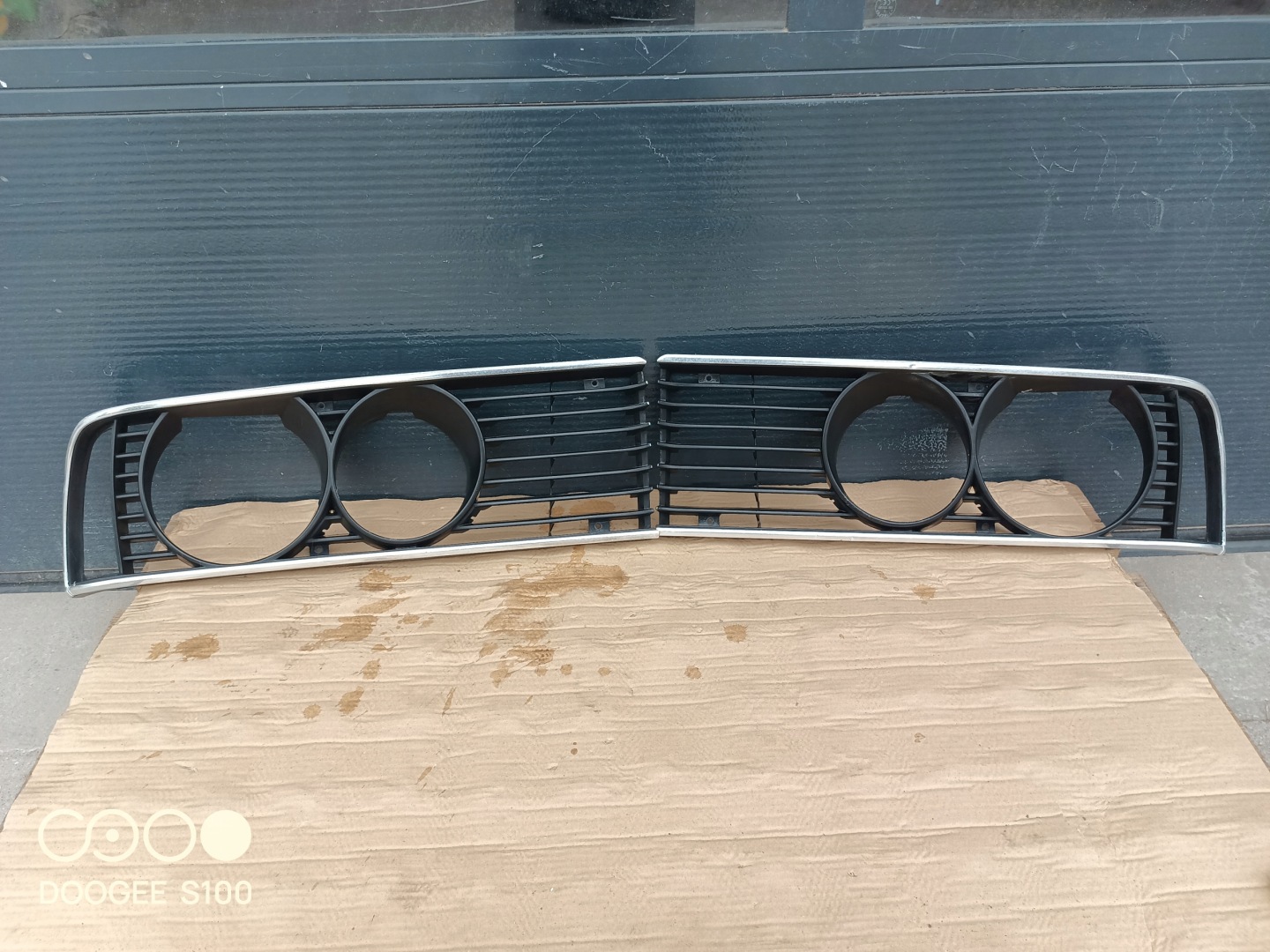 BMW 7 E23 Kühlergrill FRONTGRILL Kühlergitter - Thumbnail 1