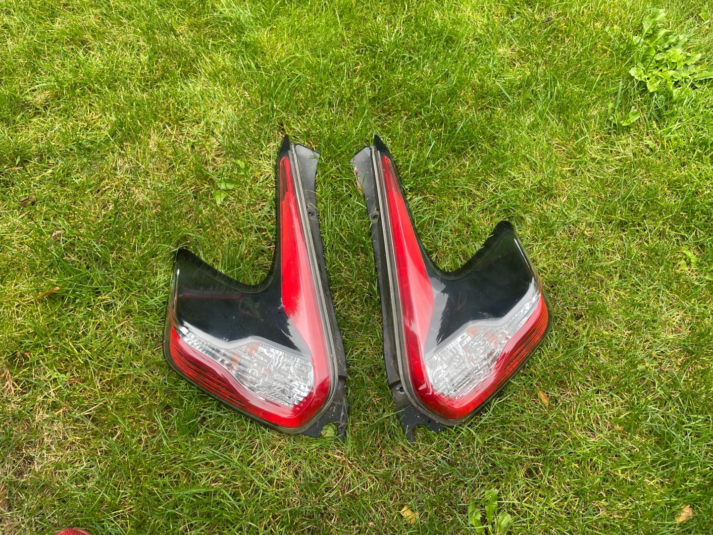 Nissan Juke F15 Rückleuchte 26555BV80B Rearlamp - Image 1