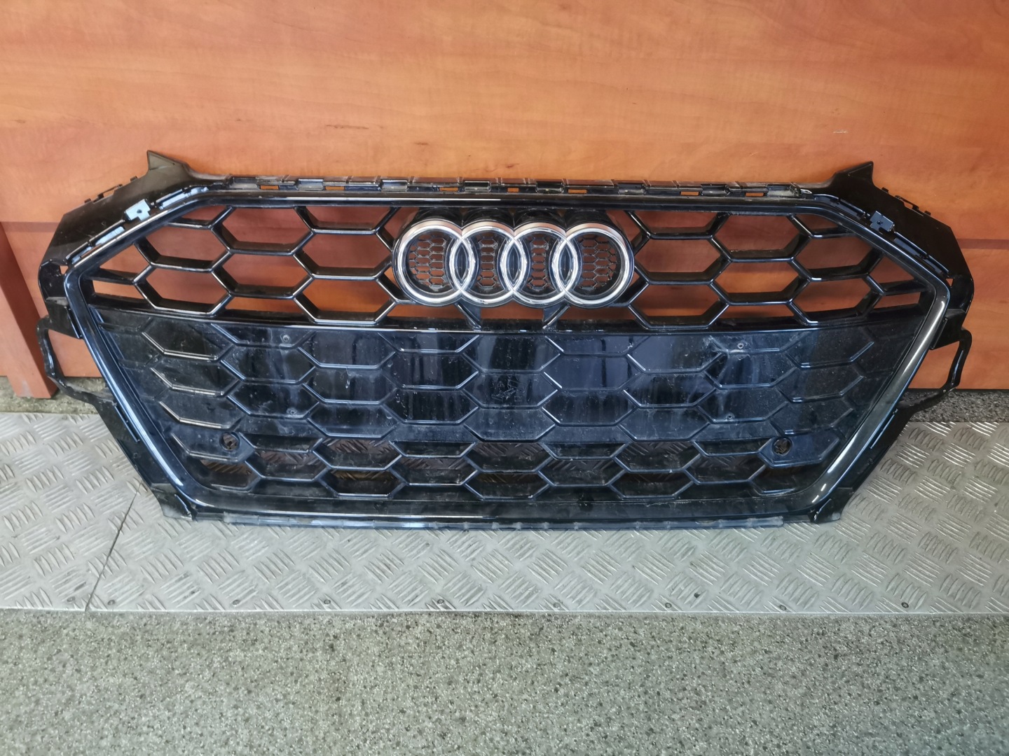 Audi A4 B9 Kühlergrill FRONTGRILL Kühlergitter 8W0853651AB - Thumbnail 1