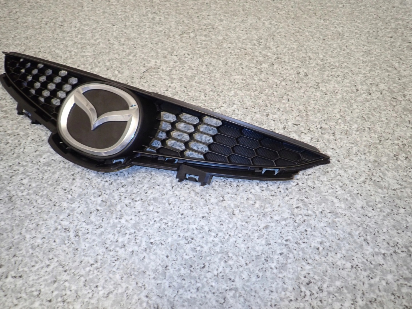 Mazda 2 DE Kühlergrill FRONTGRILL Kühlergitter - Thumbnail 4