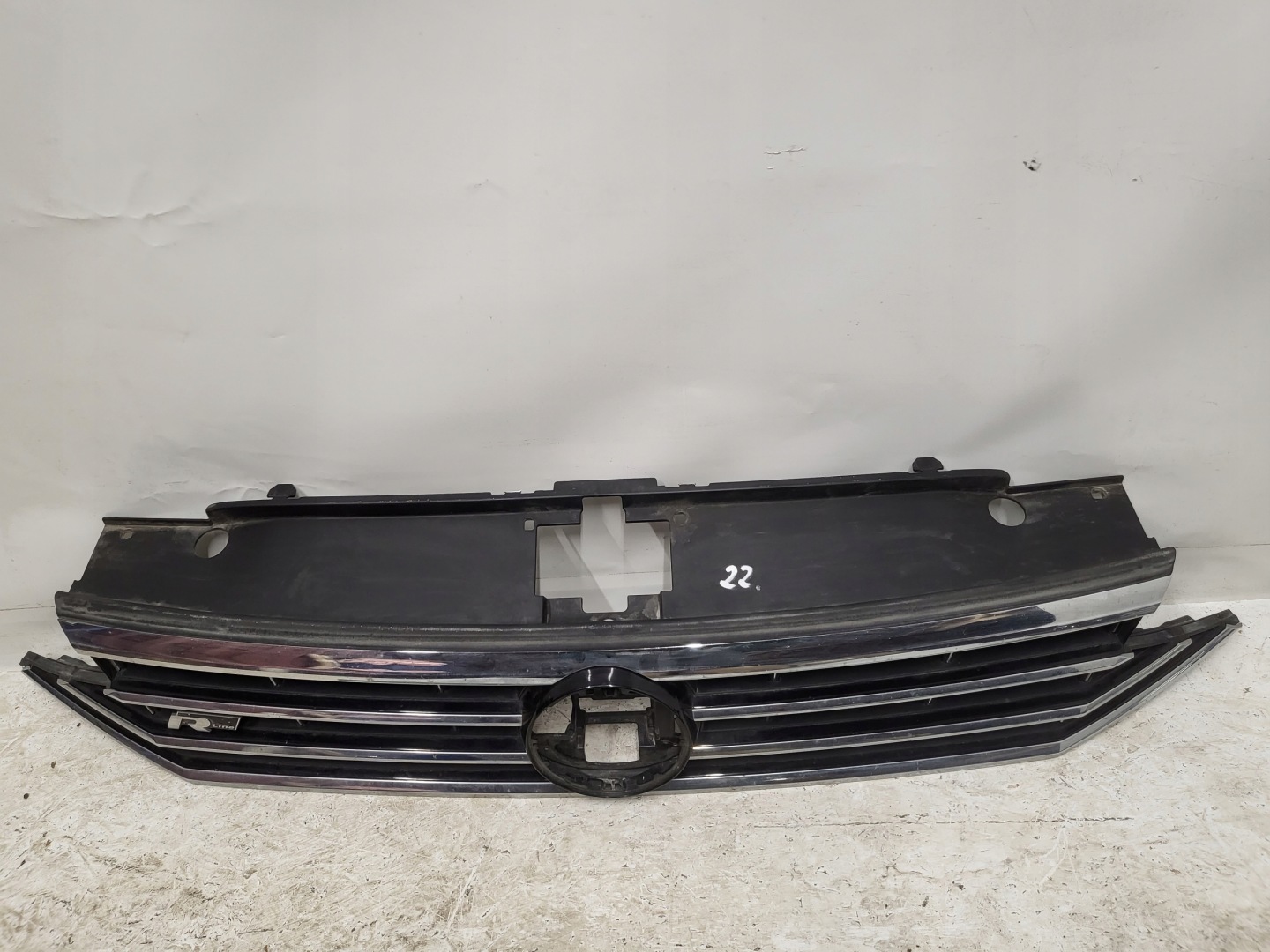 VW Passat B8 Kühlergrill FRONTGRILL Kühlergitter 3G0853653 - Thumbnail 2