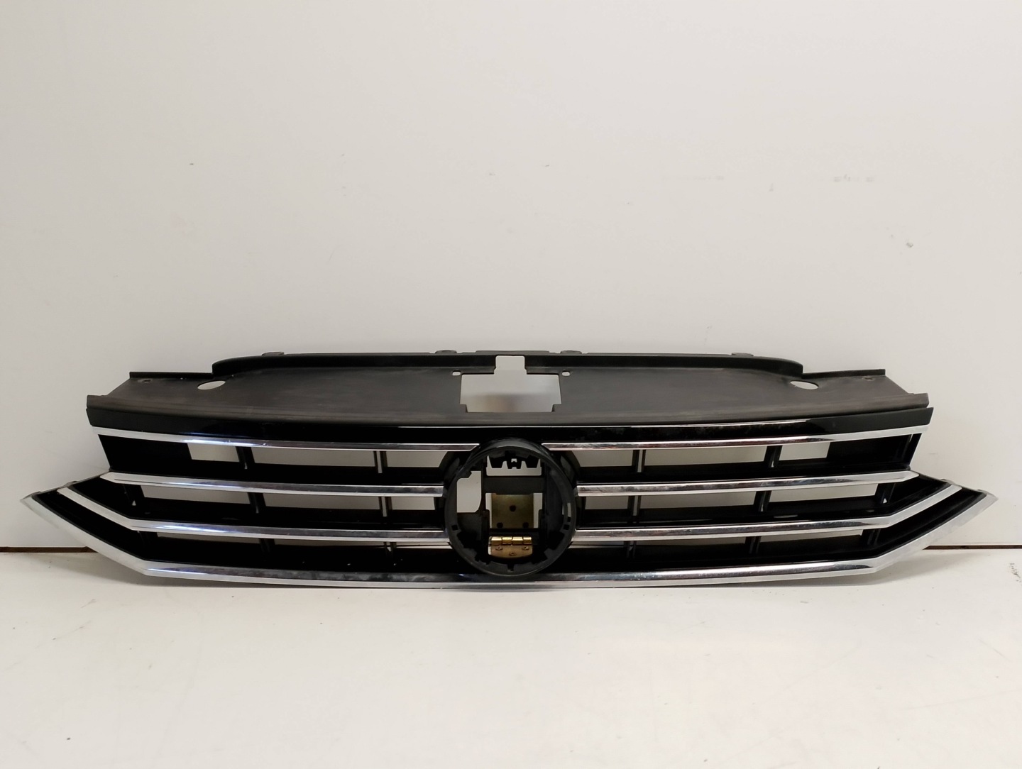 VW Passat B8 Kühlergrill FRONTGRILL Kühlergitter 03G085365 - Thumbnail 1