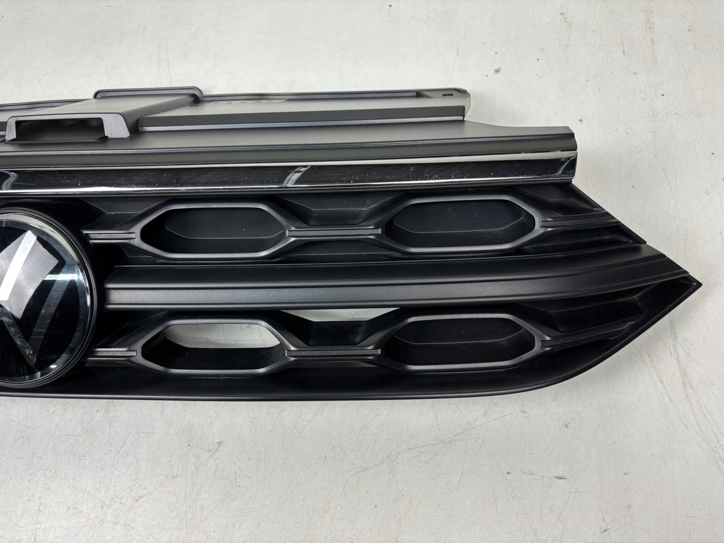 VW T-Roc A1 Kühlergrill FRONTGRILL Kühlergitter 2GA853651 - Thumbnail 4