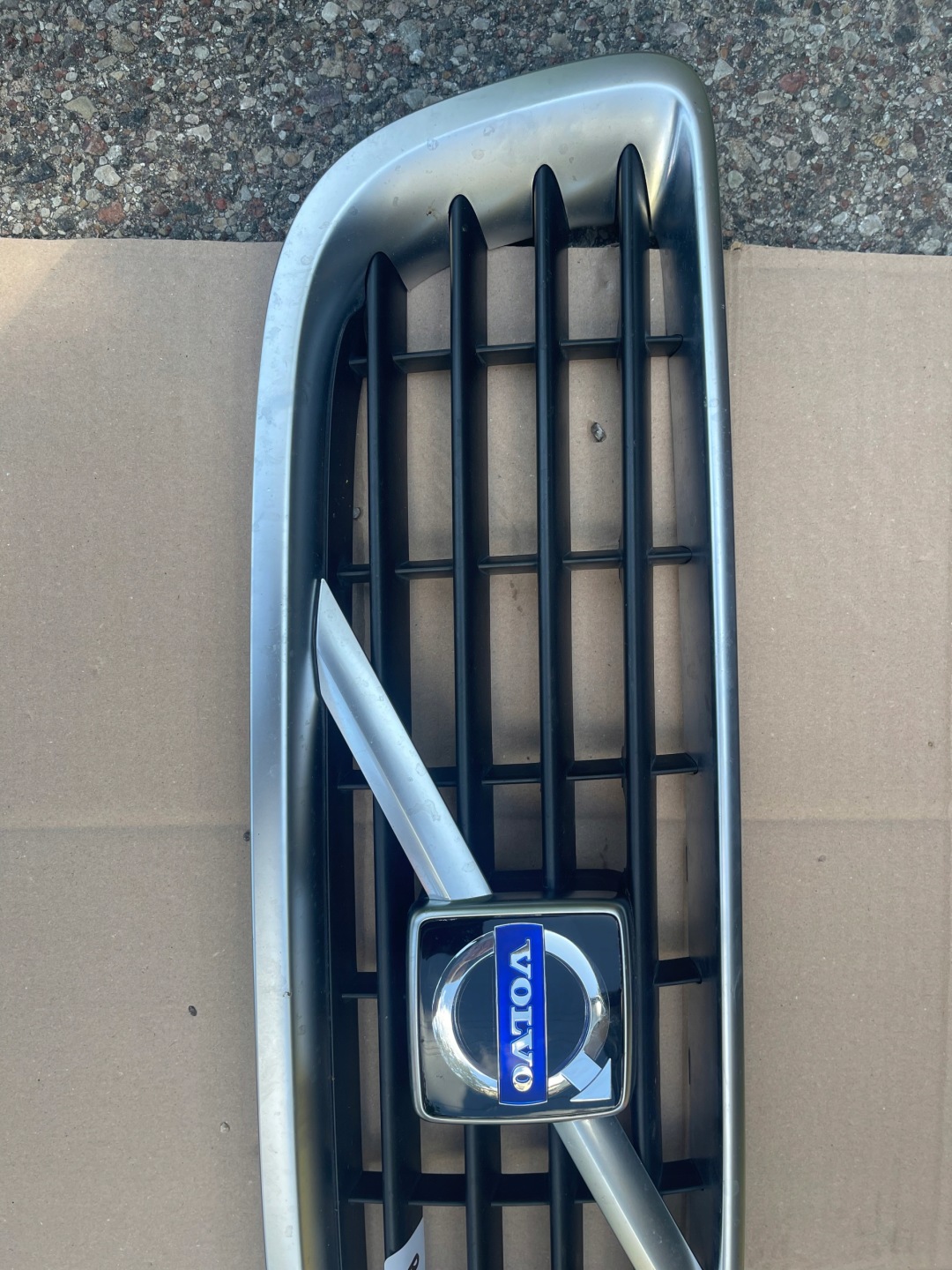 Volvo S40/S50/V40/V50 S40 Kühlergrill FRONTGRILL Kühlergitter - Thumbnail 2