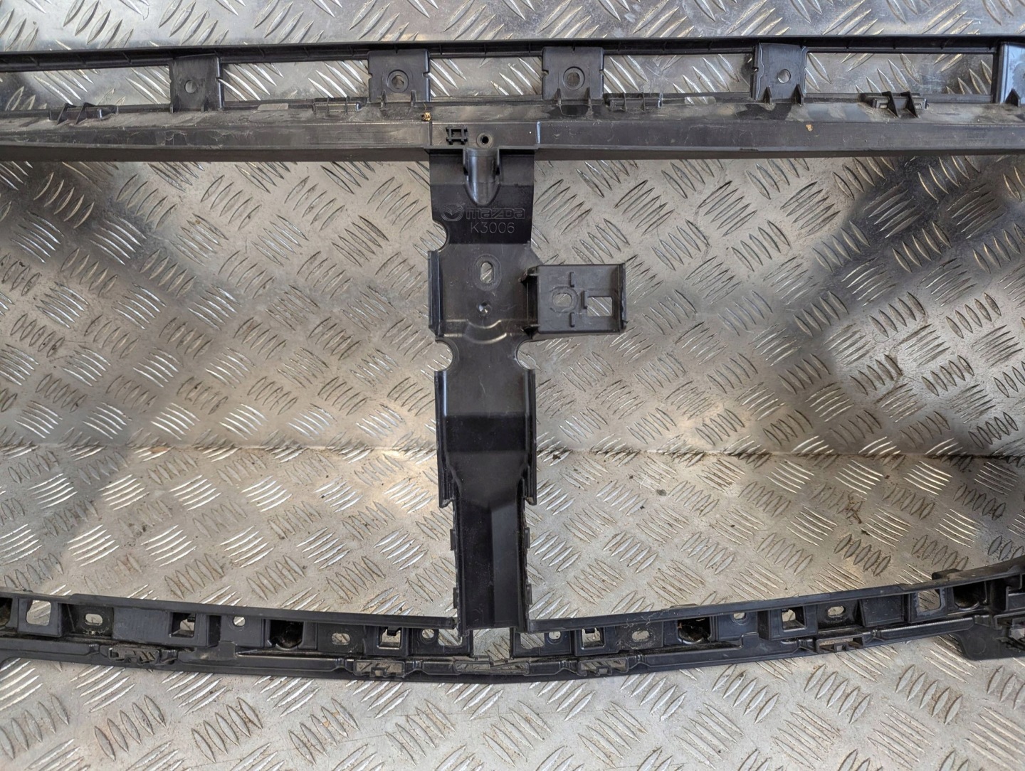 Mazda CX-60 Kühlergrill FRONTGRILL Kühlergitter KBB350712P - Thumbnail 9