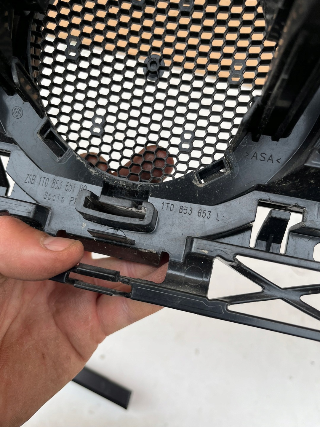 VW Touran I Kühlergrill FRONTGRILL Kühlergitter 1T0853653LA - Thumbnail 6