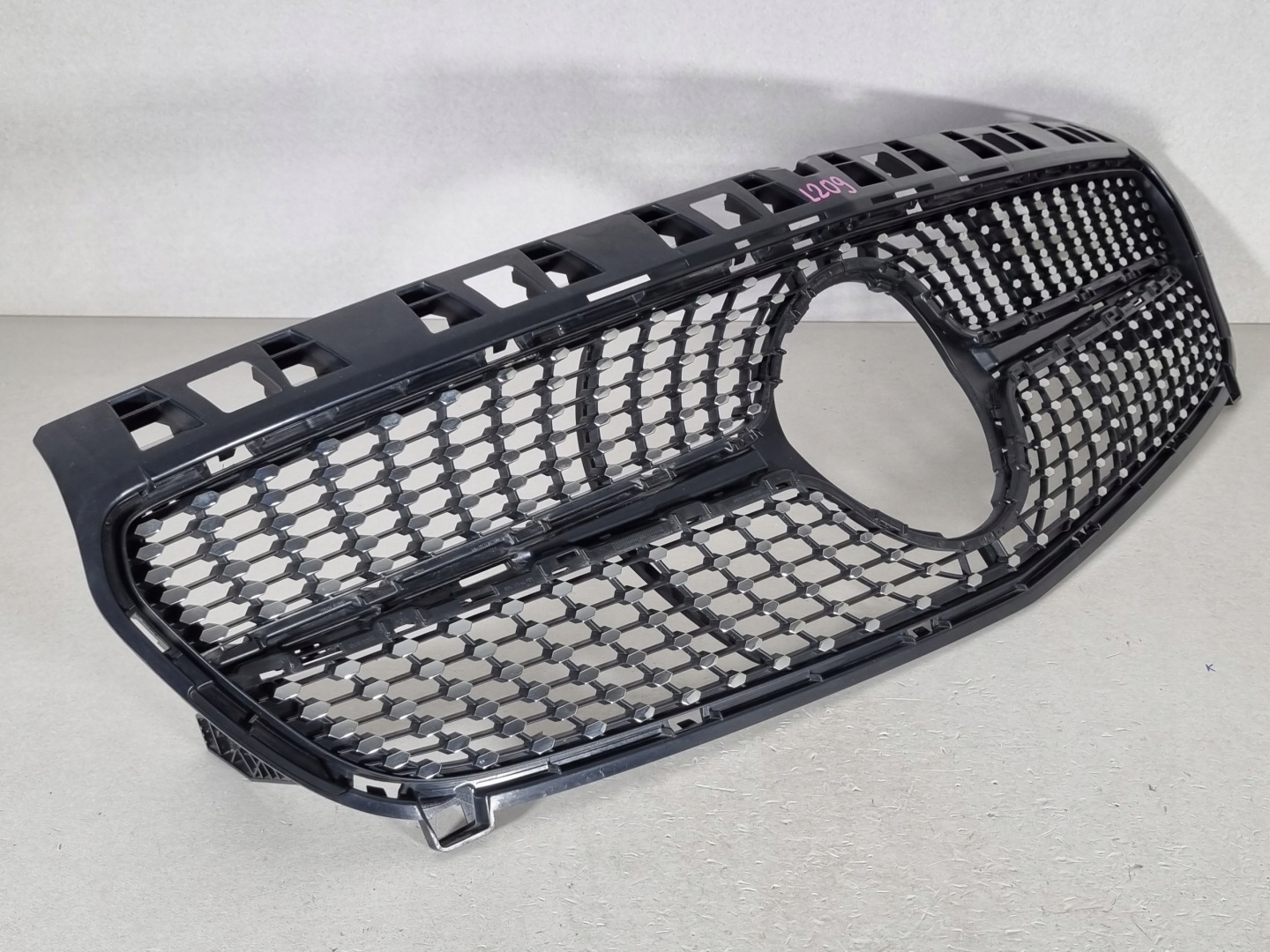 Mercedes-Benz A-Klasse W176 Kühlergrill FRONTGRILL Kühlergitter A1768881160 - Thumbnail 2