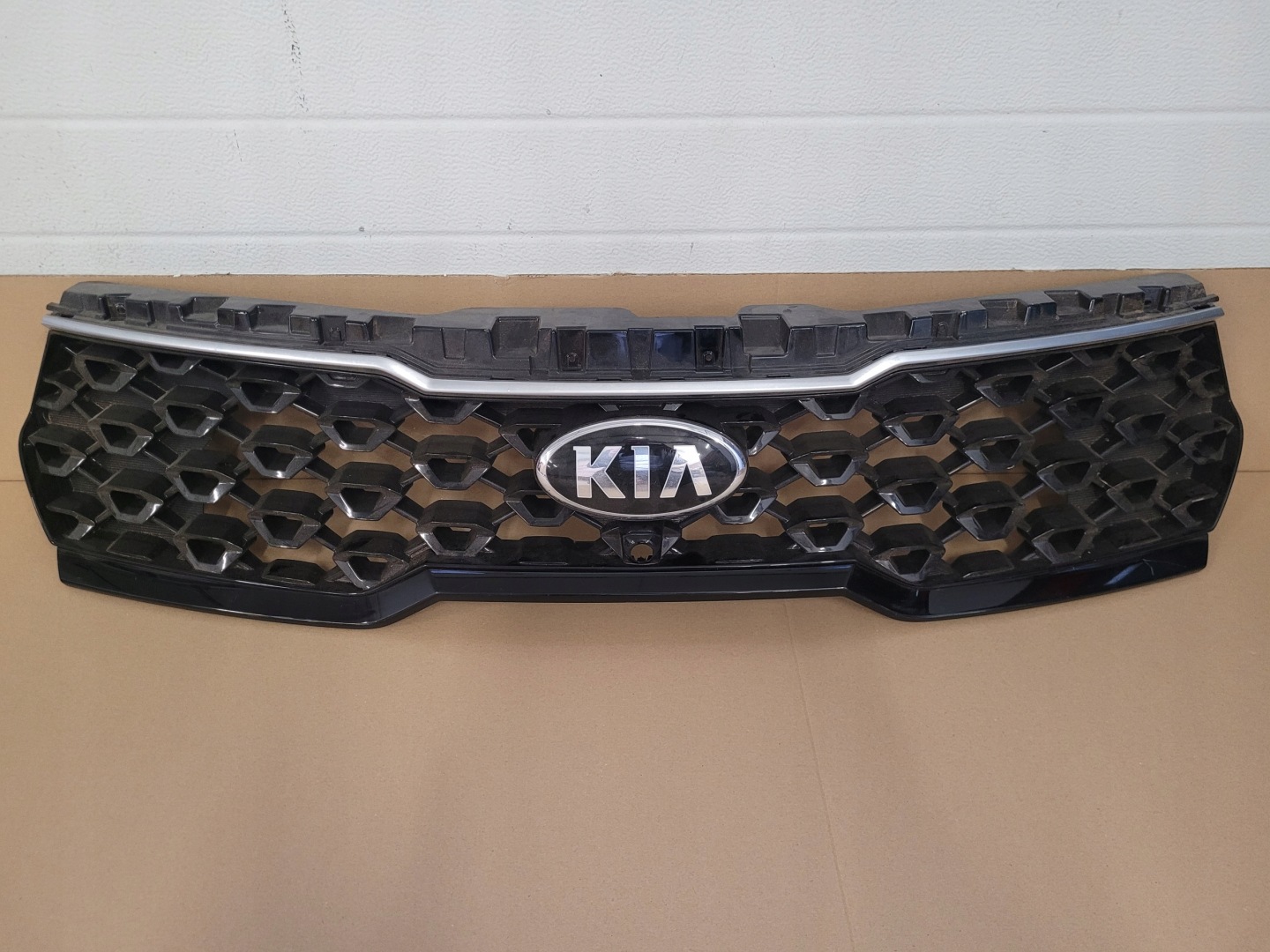 Kia Sorento UM Kühlergrill FRONTGRILL Kühlergitter - Thumbnail 1