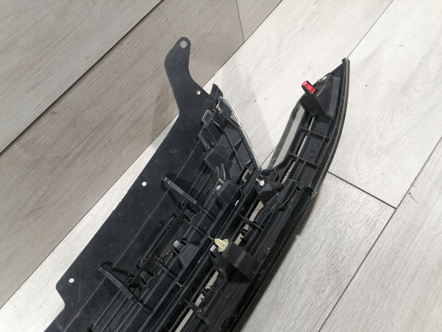 Mitsubishi Outlander CU0W Kühlergrill FRONTGRILL Kühlergitter 7450B298 - Thumbnail 10