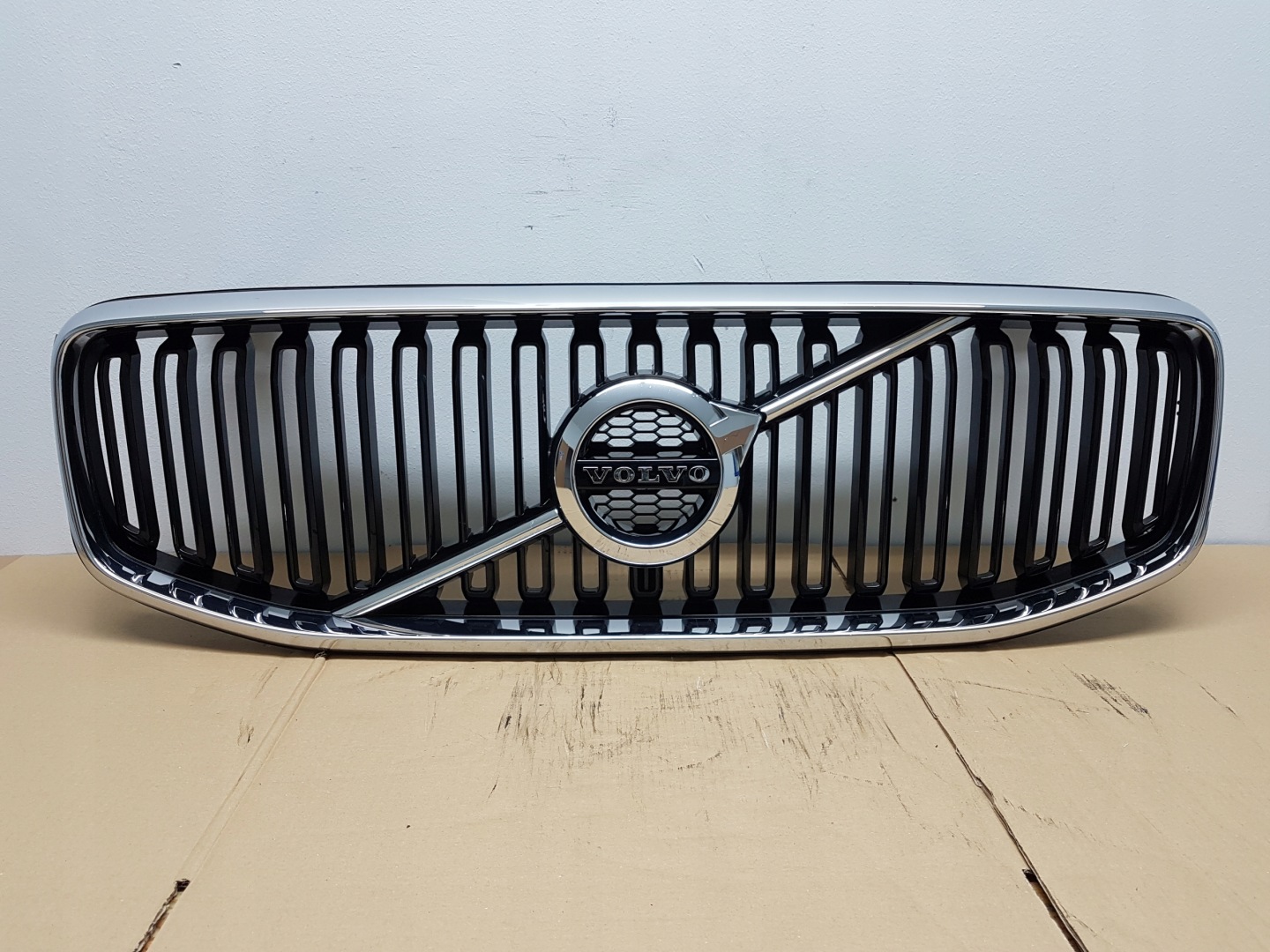 Volvo XC60 Kühlergrill FRONTGRILL Kühlergitter - Thumbnail 1
