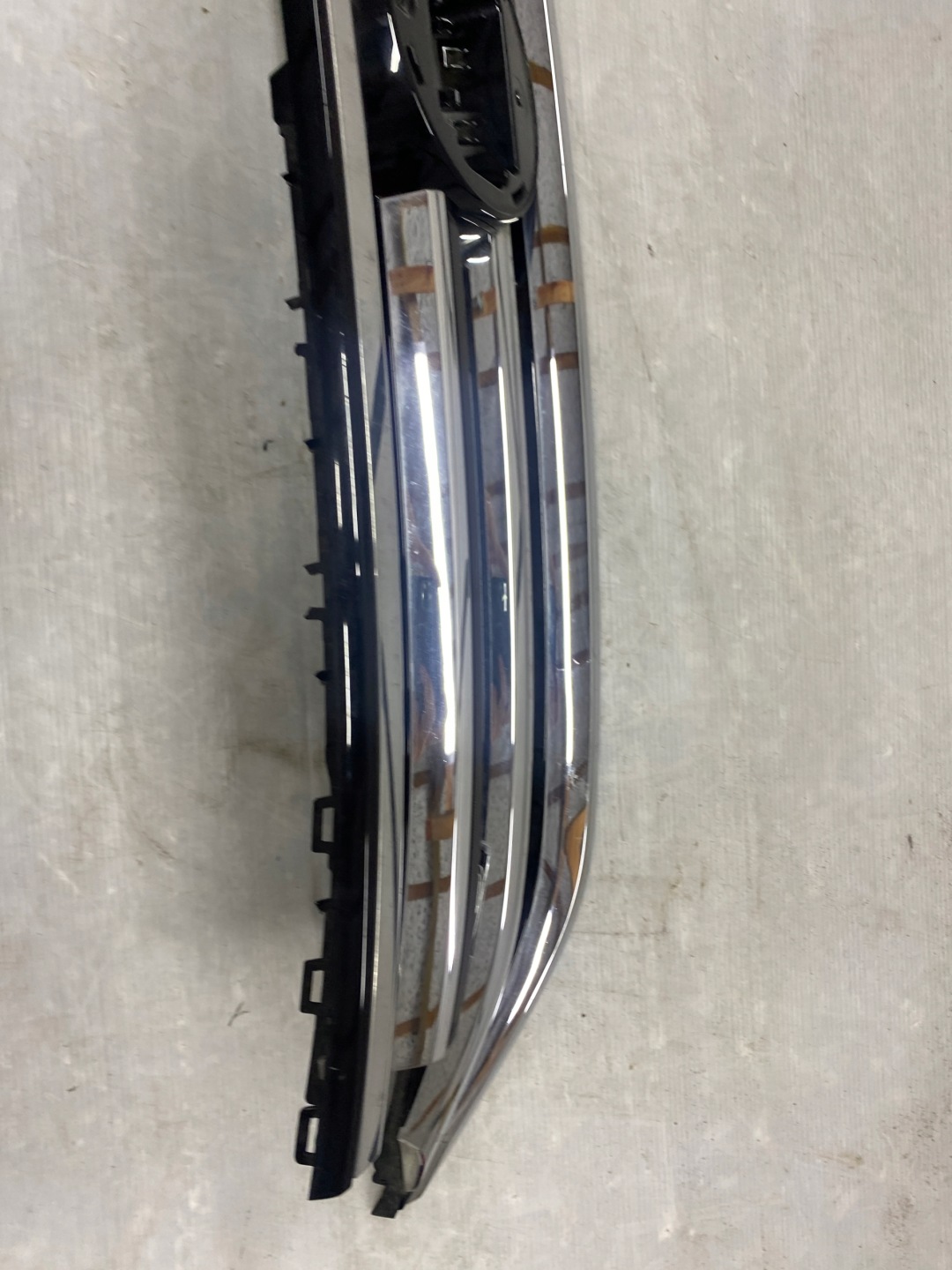 VW Tiguan Kühlergrill FRONTGRILL Kühlergitter 5NN853653E - Thumbnail 6