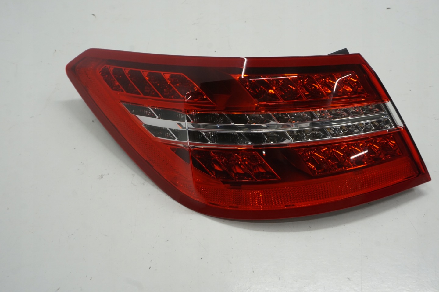 Mercedes-Benz E-Klasse W207 Rückleuchte A2079060158 Rearlamp - Thumbnail 1