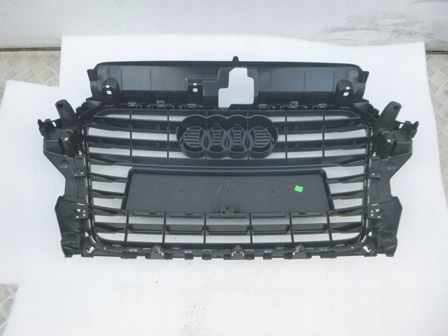 Audi A3 8V Kühlergrill FRONTGRILL Kühlergitter 8V3853651 - Thumbnail 5