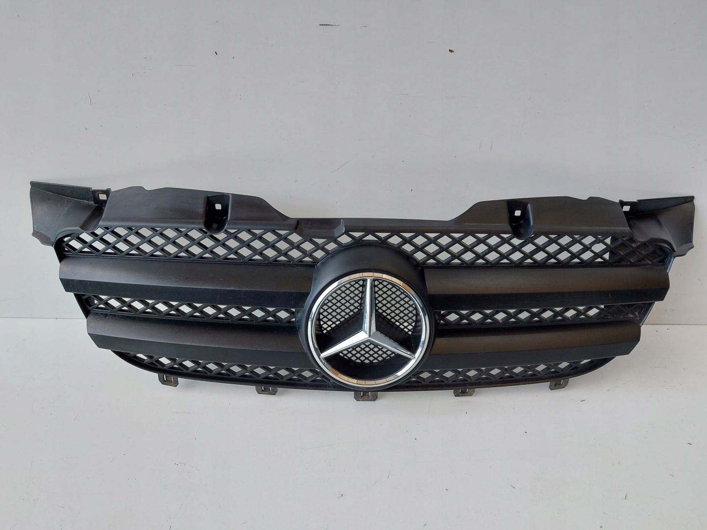Mercedes-Benz Sprinter W910 Kühlergrill FRONTGRILL Kühlergitter A9068800385 - Thumbnail 2