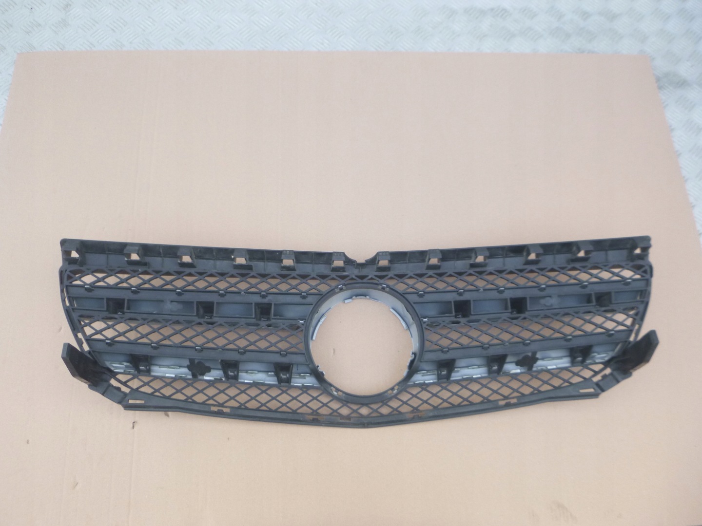 Mercedes-Benz B-Klasse W246 Kühlergrill FRONTGRILL Kühlergitter A2468880260 - Thumbnail 3
