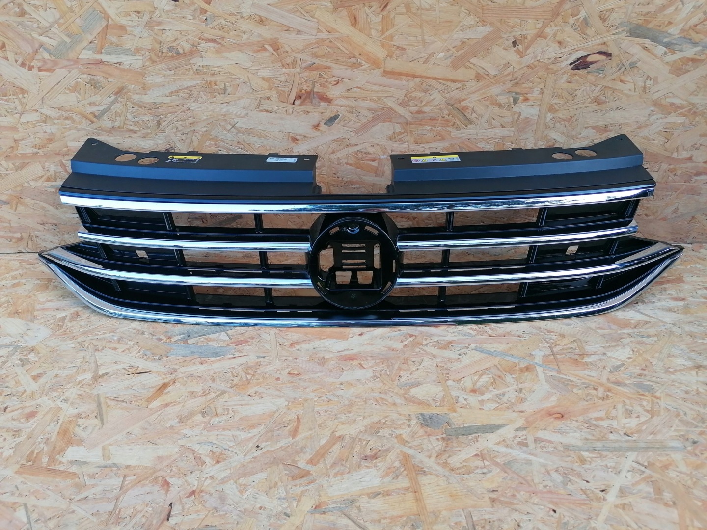 VW Tiguan Kühlergrill FRONTGRILL Kühlergitter 5NN853653CA - Thumbnail 1