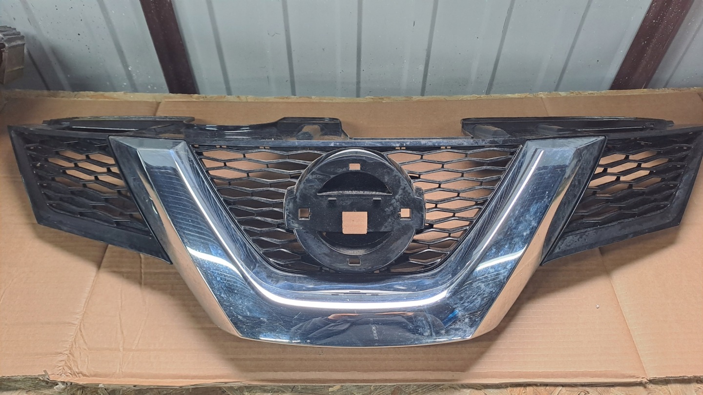 Nissan X-Trail T32 Kühlergrill FRONTGRILL Kühlergitter 623104CEOA - Thumbnail 1