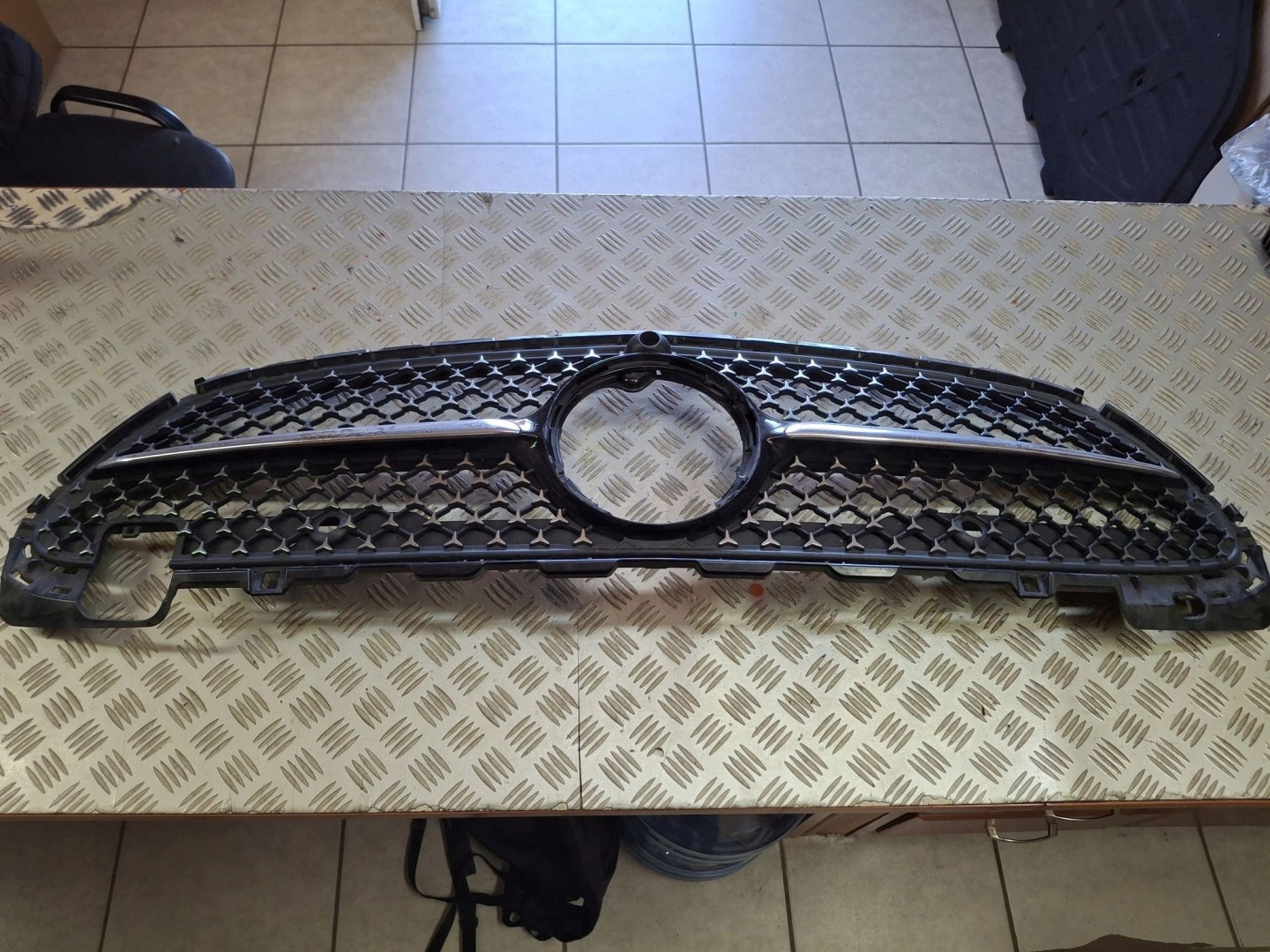 Mercedes-Benz C-Klasse W202 Kühlergrill FRONTGRILL Kühlergitter - Thumbnail 1
