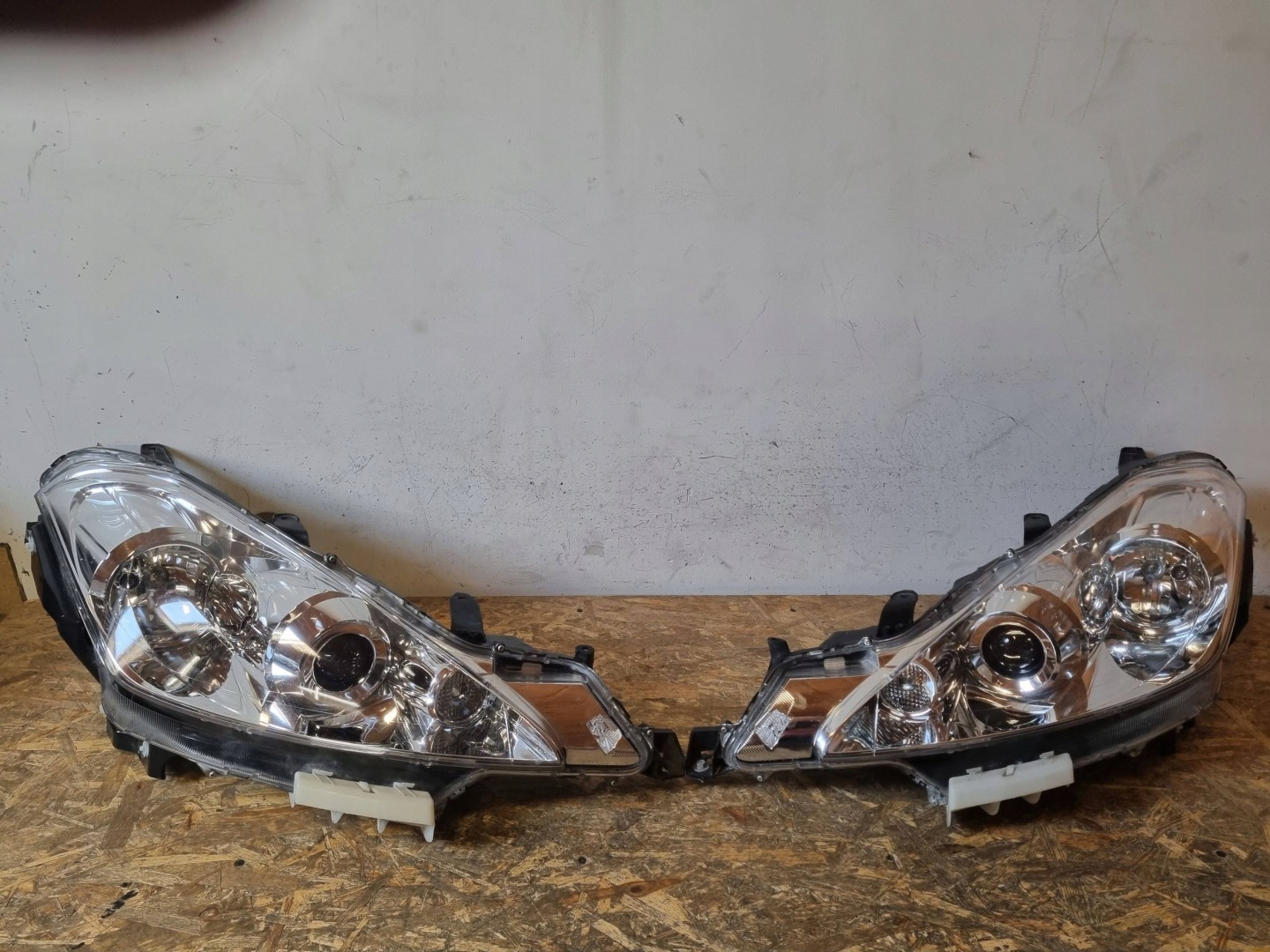 Frontscheinwerfer Peugeot 4007 Xenon Links Scheinwerfer Headlight - Thumbnail 1