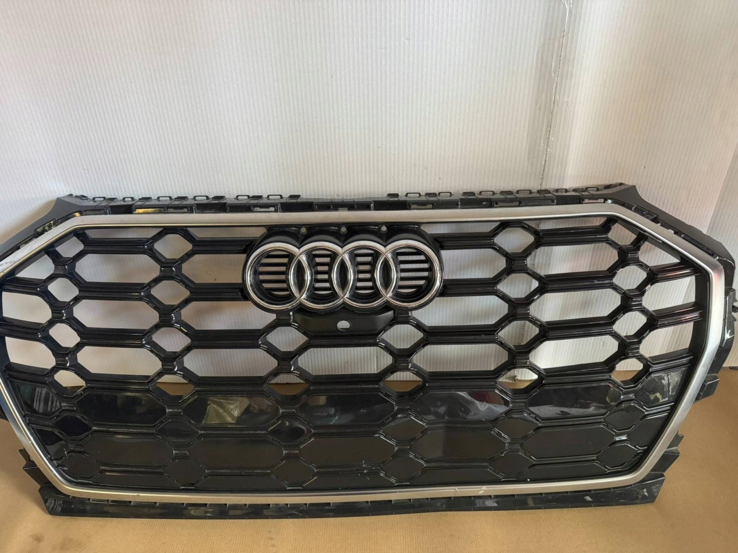 Audi Q5 Kühlergrill FRONTGRILL Kühlergitter 80A853651A - Thumbnail 1