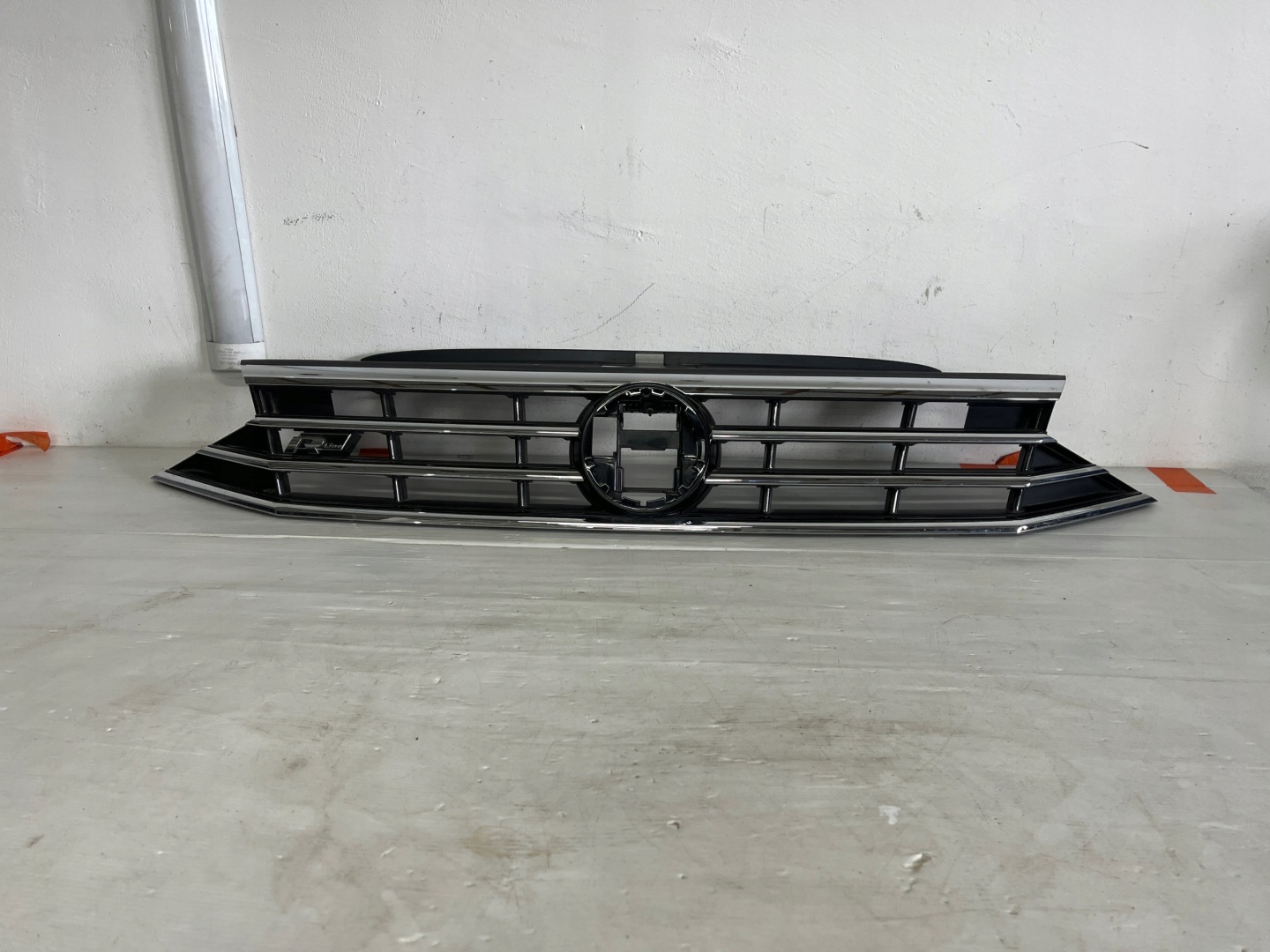 VW Passat B8 Kühlergrill FRONTGRILL Kühlergitter 3G0853651DG - Thumbnail 1