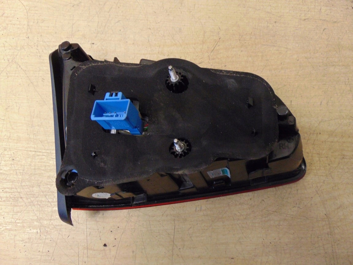 VW Golf V Rückleuchte 5G0945308P Rearlamp - Thumbnail 7
