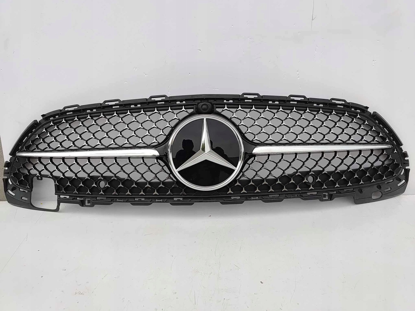 Mercedes-Benz C-Klasse W206 Kühlergrill FRONTGRILL Kühlergitter A2068882100 - Thumbnail 1