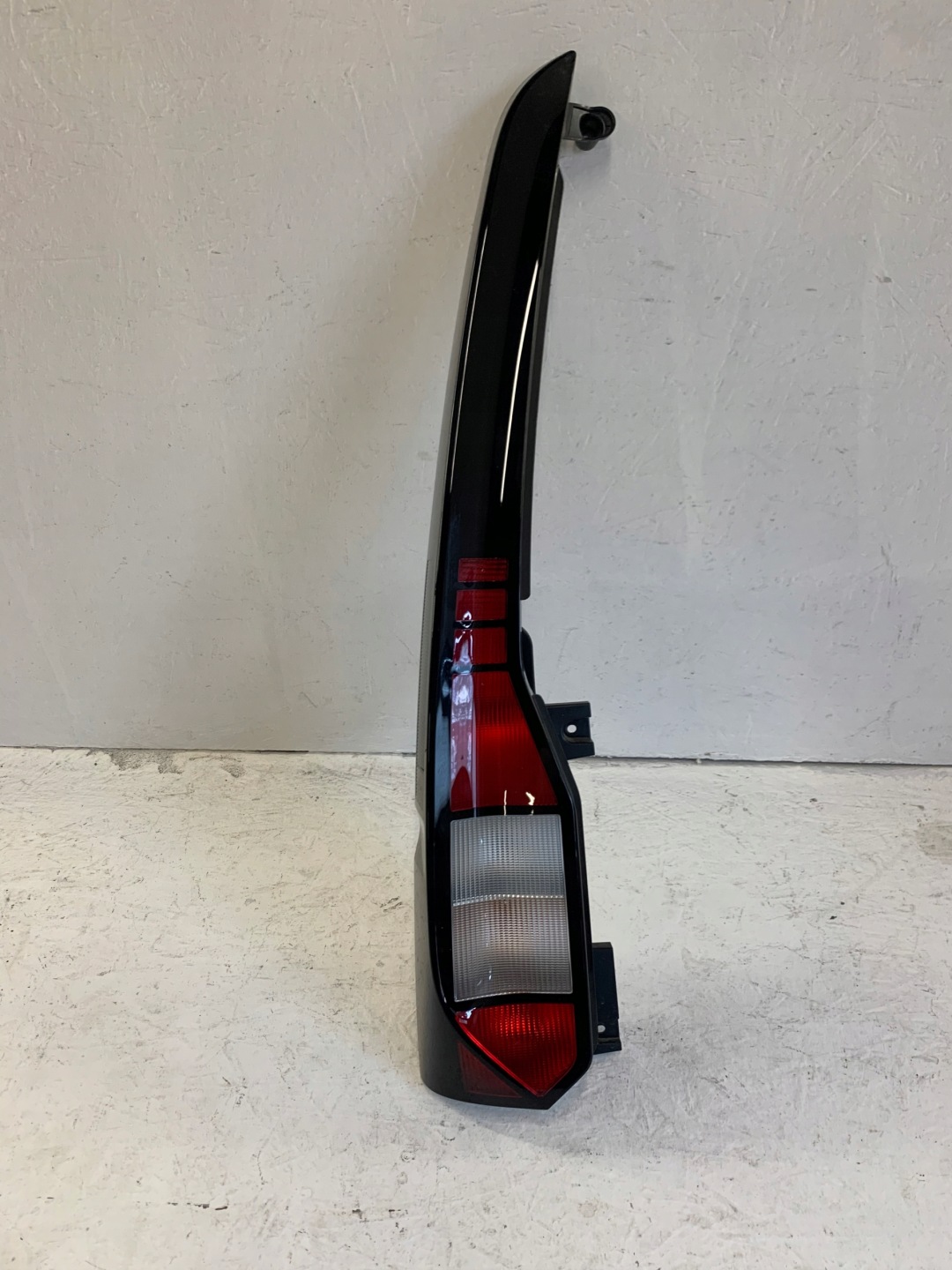 VW Caddy Rückleuchte Rearlamp - Thumbnail 1