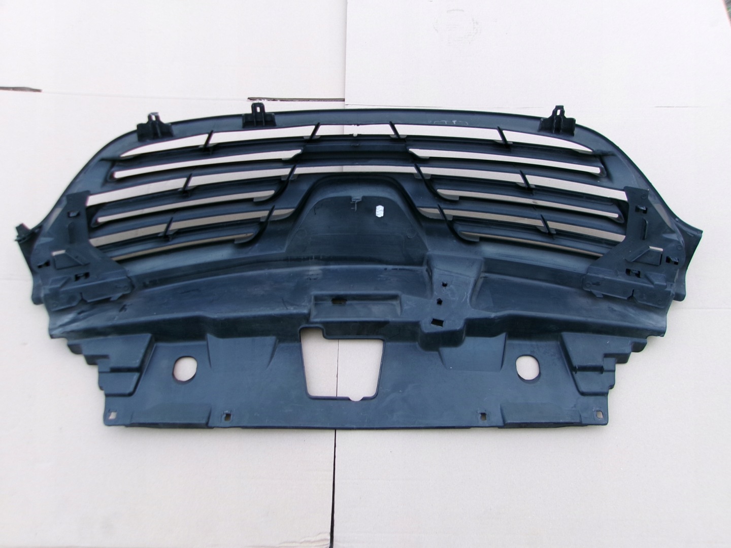 Renault Trafic L Kühlergrill FRONTGRILL Kühlergitter 623108673R - Thumbnail 2