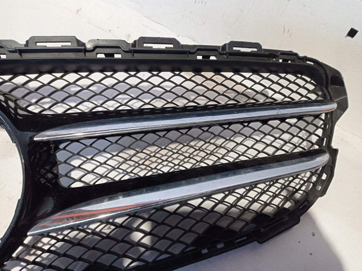 Mercedes-Benz C-Klasse W205 Kühlergrill FRONTGRILL Kühlergitter A2058800183 - Thumbnail 5