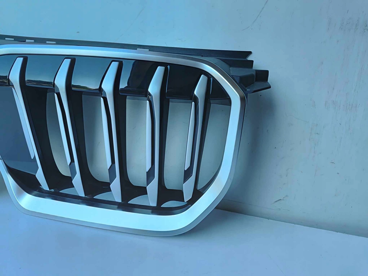 BMW X1 U11 Kühlergrill FRONTGRILL Kühlergitter 9880301 - Thumbnail 6