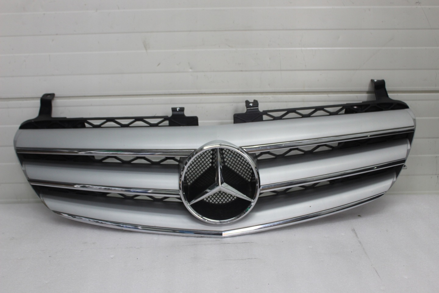 Mercedes-Benz R-Klasse W251 Kühlergrill FRONTGRILL Kühlergitter A2518880223 - Thumbnail 2