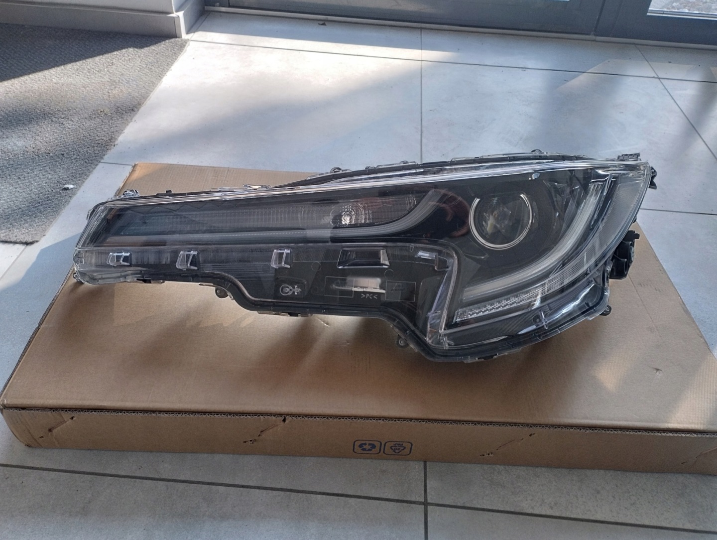 Frontscheinwerfer Toyota Corolla E210 8115002S70 LED Links Headlight - Thumbnail 1