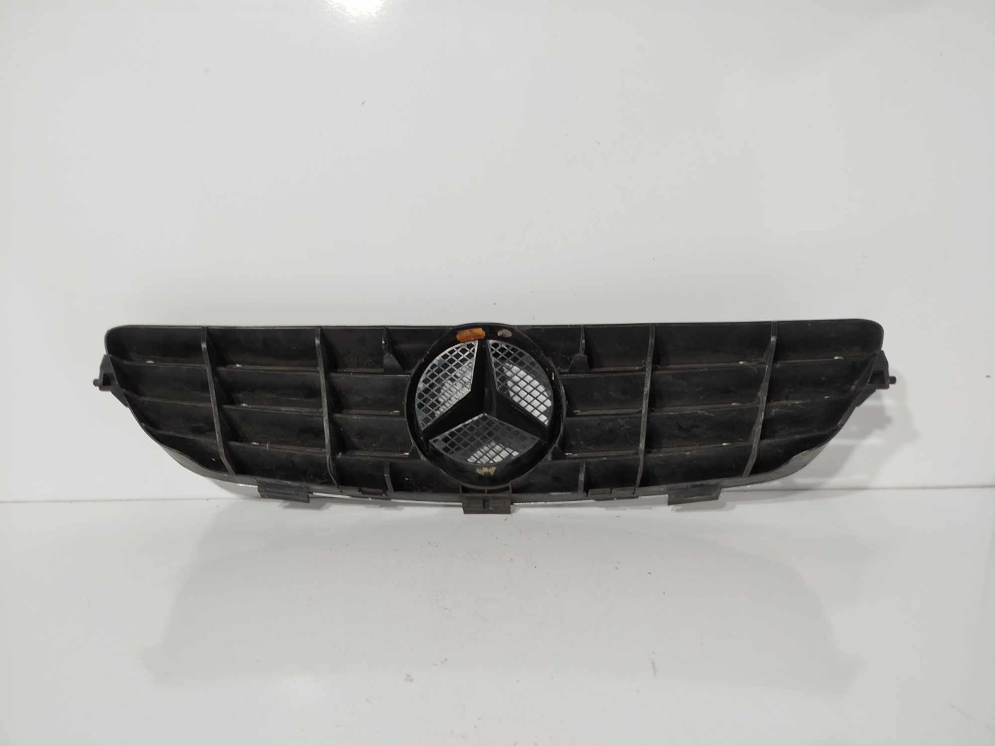 Mercedes-Benz CLK-Klasse W209 Kühlergrill FRONTGRILL Kühlergitter - Thumbnail 3